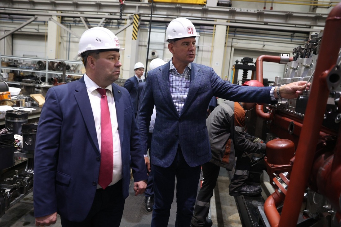 СТМ представили делегации «Газпрома» производство отечественных дизельных двигателей для электростанций