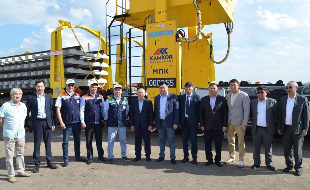 СТМ поставили путеукладочный комплекс в Казахстан