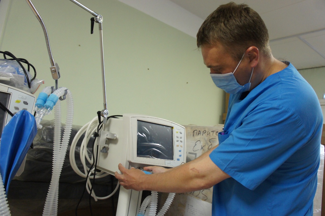 Группа Синара приобрела аппарат ИВЛ для ГКБ №40