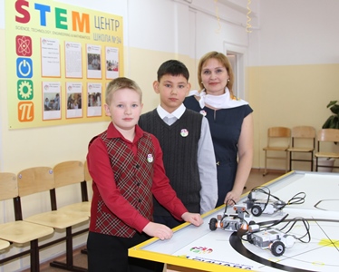 При поддержке БФ «Синара» в Каменске-Уральском открыт инновационный STEM-центр для старшеклассников